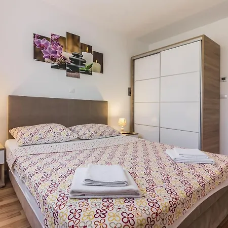 Three-bedroom In Apartman *
